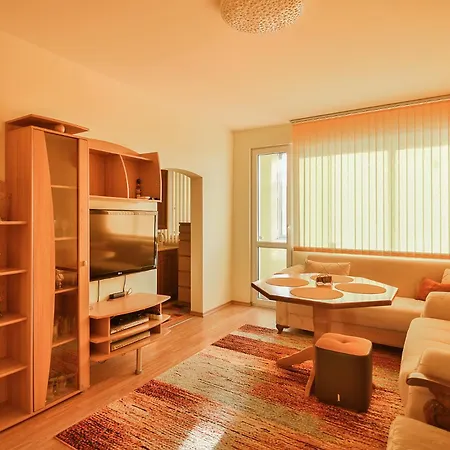 Cozy Flat For 3 On A Budget * Варна