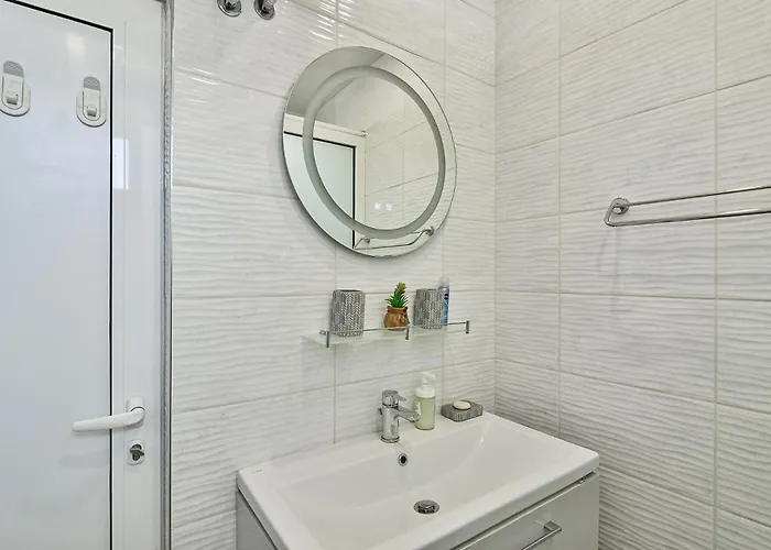 Cozy Flat For 3 On A Budget Lägenhet *