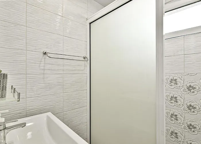 شقة Cozy Flat For 3 On A Budget فارنا